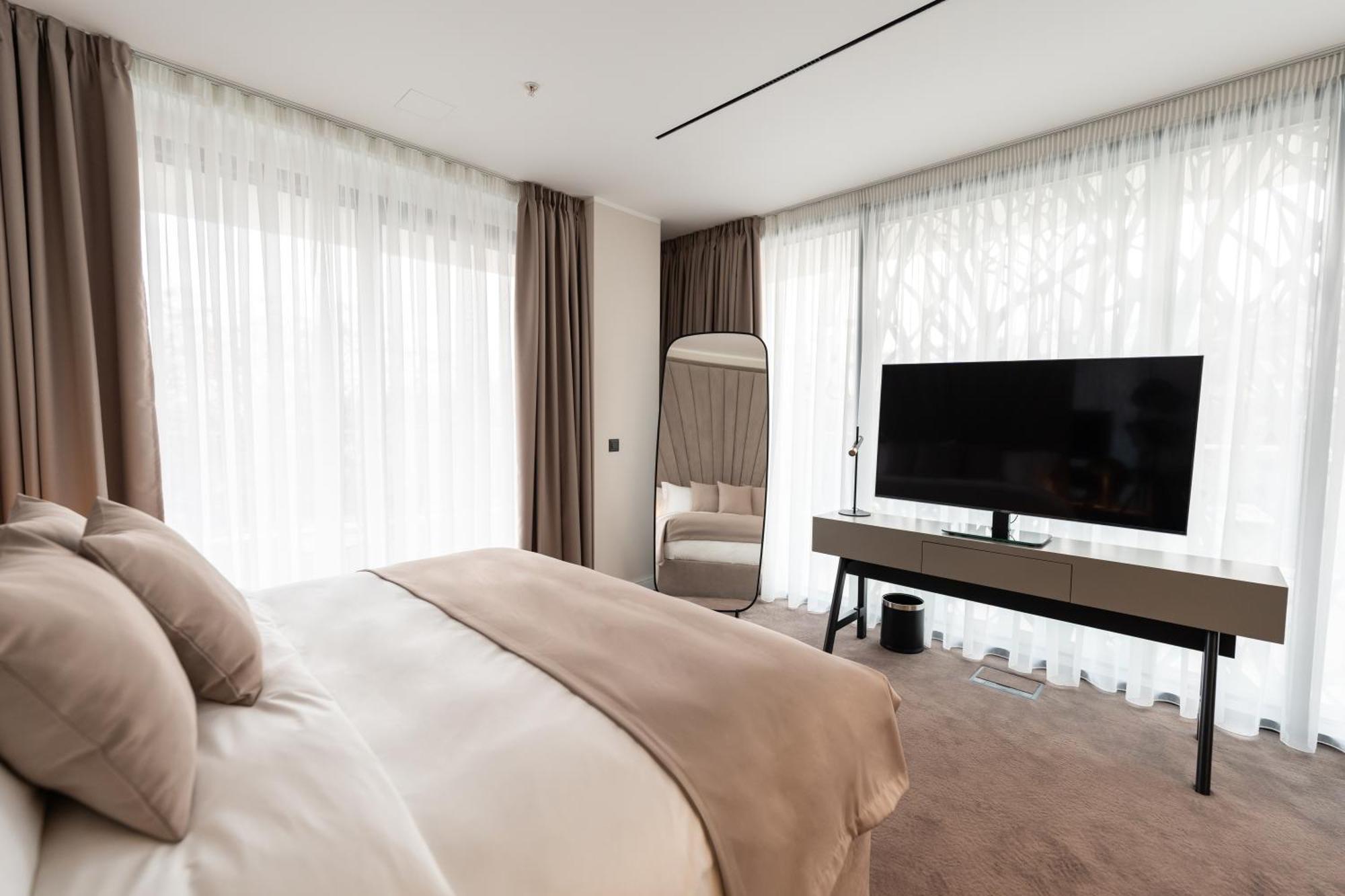 New Belgrade Premium Hotel Dış mekan fotoğraf