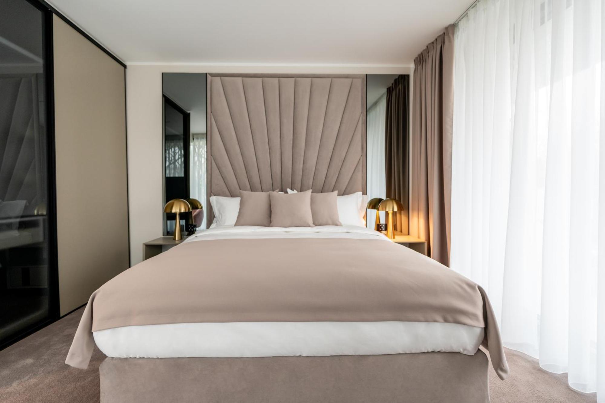 New Belgrade Premium Hotel Dış mekan fotoğraf