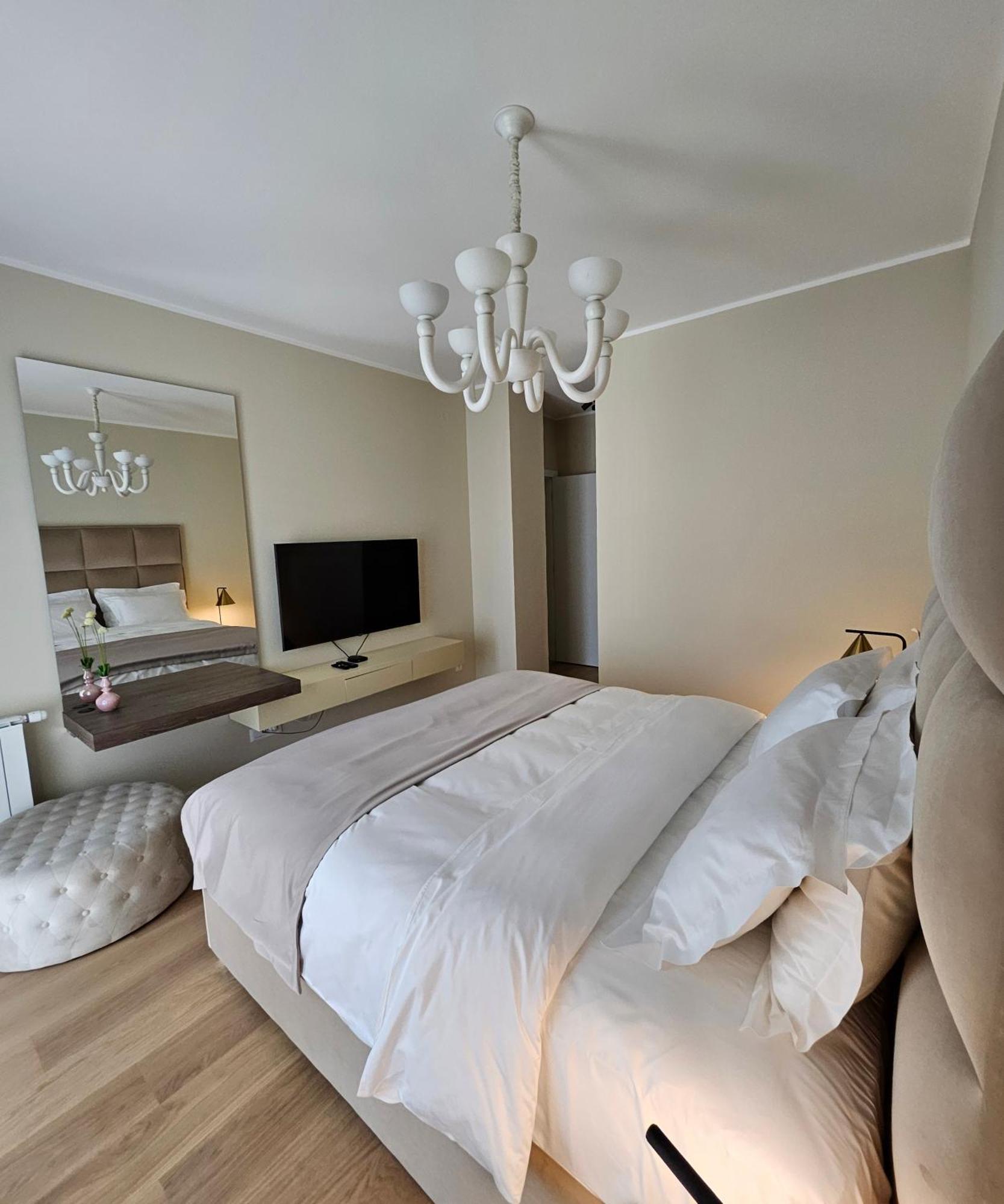 New Belgrade Premium Hotel Oda fotoğraf
